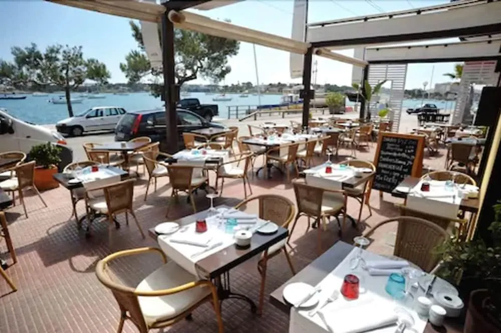 Hostal Hpc Portocolom Puerto Colom Hotel